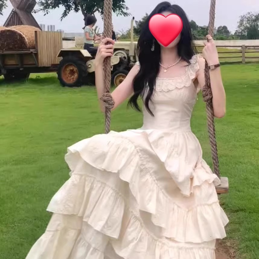 2025 Summer French Style Stunning Lace up Dress fashion for Women's Beach Vacation Birthday Princess Dress Fluffy Cake Long Dress New Designer Dr