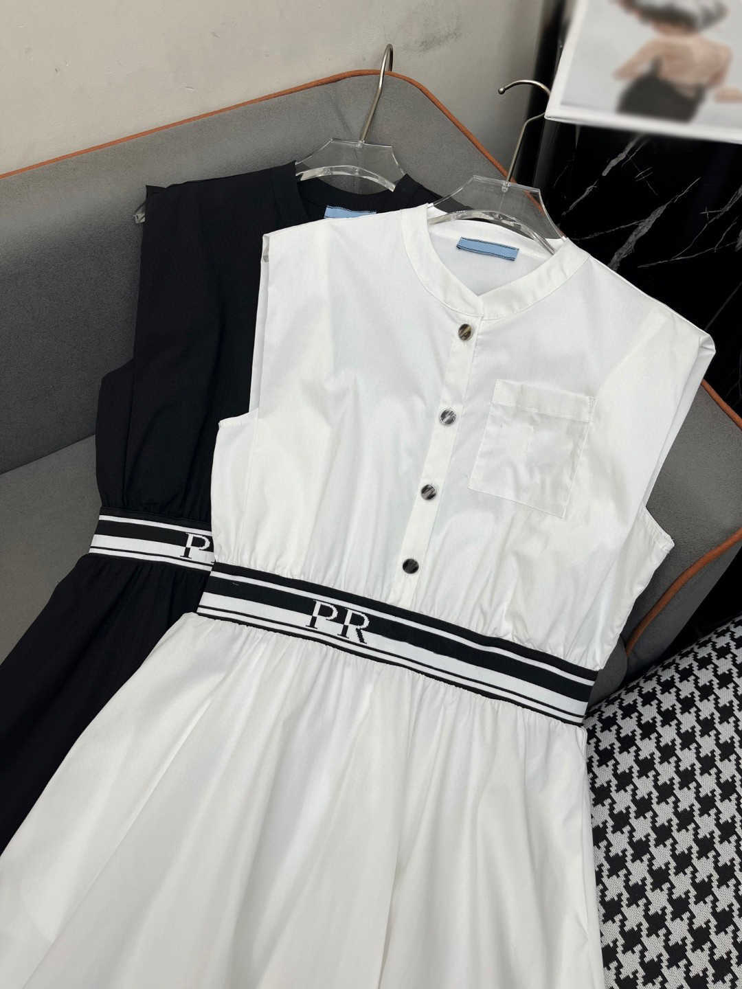 Letters Elasticated waist dress designer womens Stand-up collar triangle label decoration dresses pockets Sleeveless Elegant clothing