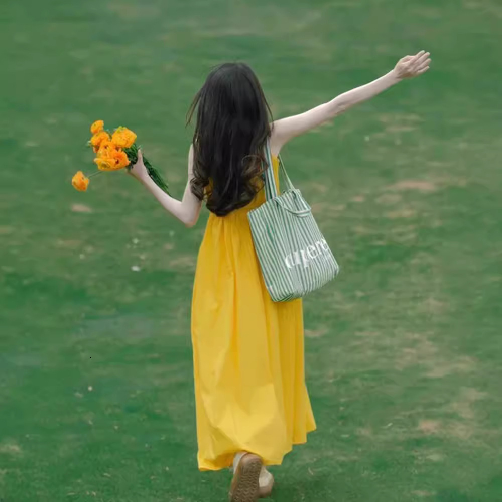 2025 trend Sicilian style spaghetti strap dress for women's summer stunning atmosphere beach vacation travel set photo long dress new designer dr