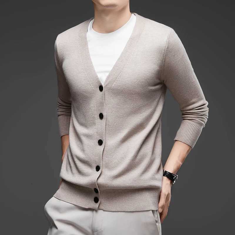 New Mens Vintage Long Sleeve Cardigan Sweater with Button V Neck Knitted Sweaters Lightweight Outdoor Casual Coats XJ250805