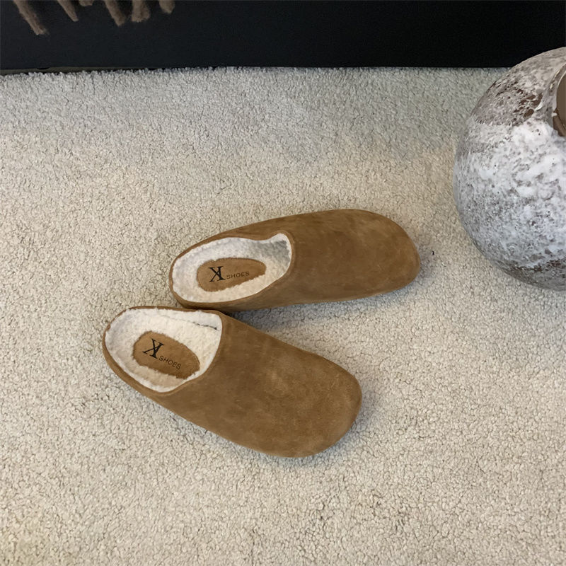 Fluffy Lined Women Slippers 2025s Winter Designer New Retro Flat Slipper Versatile Outdoor Durable Slides Comfortable Convenient Daily Wear Sizes 35-4