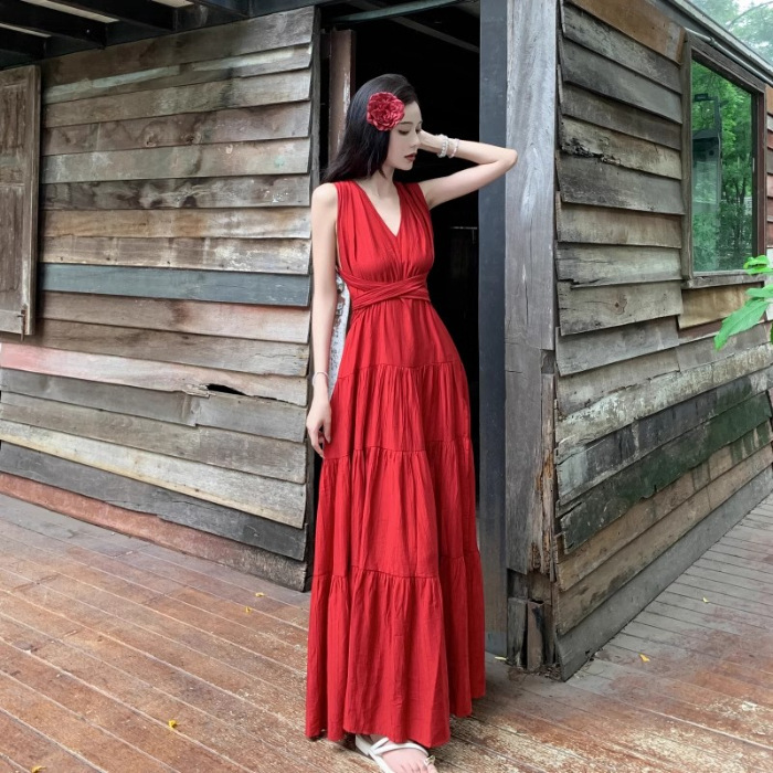 French red V-neck lace up camisole dress for summer 2025, suitable for women's beach vacations, sexy backless, trend split slim fit long dress, n