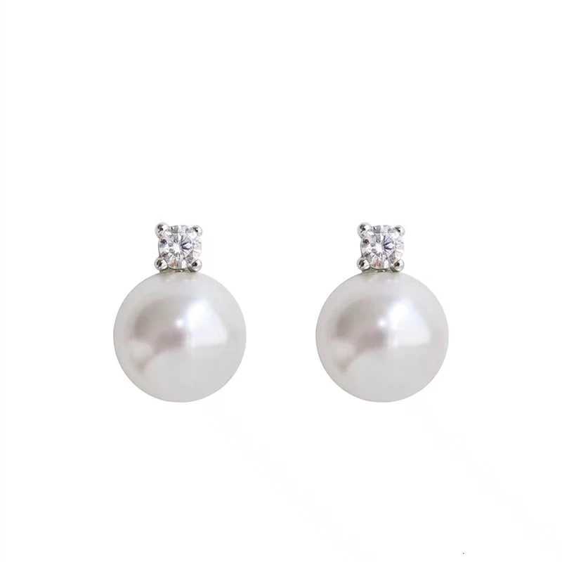 2025 New Simple and Round Pearl Pendant Stud Earrings Jewelry for Girls or Womens Elegant Accessories for Daily Wear Earrings Y250804
