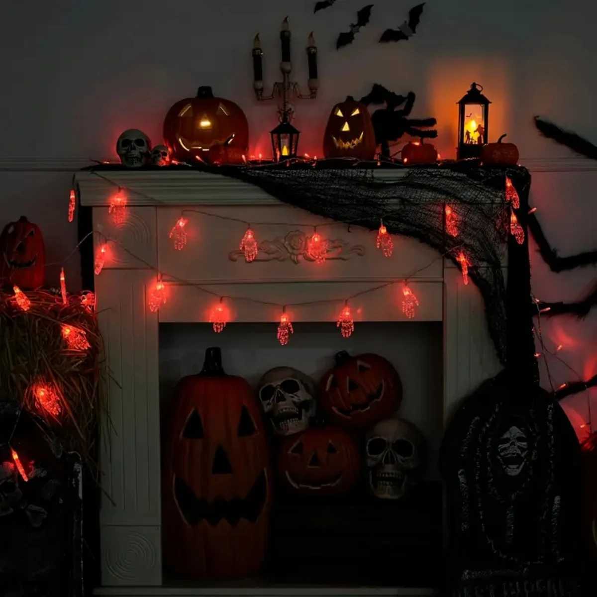 1pc 20LED Halloween Skeleton Hand Battery Powered String Light Horrible Atmosphere Skull Hand Lamp For Home Party Yard Decor XJ250804