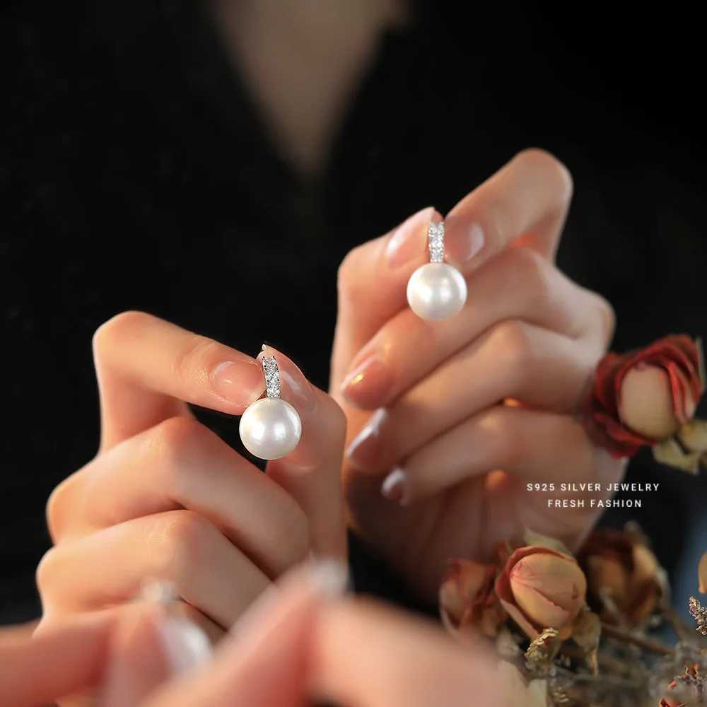 925 Sterling Silver Inlay Zircon Shell Pearl Earrings for Women French Light Luxury Temperament Elegant Jewelry Y250804