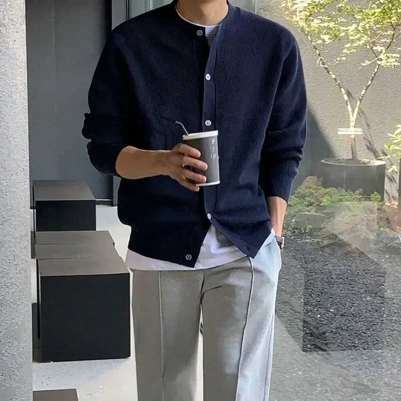 Men Autumn and Winter Knitted Cardigan Long-sleeved Sweater Fashionable Single-breasted Advanced Sense Pure Color Loose Coat XJ250805