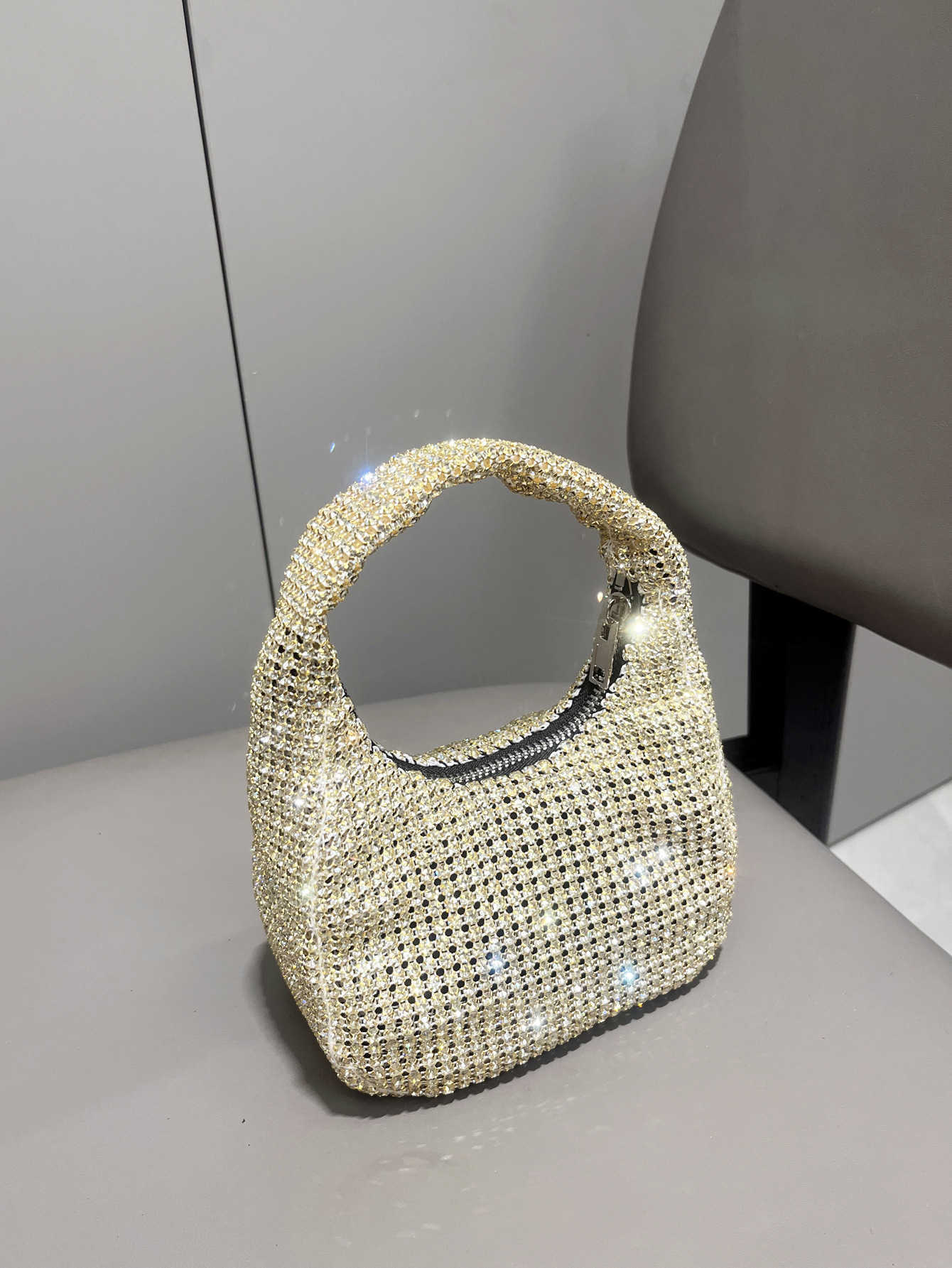 designer bag 2025 New Product AW Full Diamond Shiny Handbag Inlaid Diamond Evening Bag Small Square Bag Versatile Bag