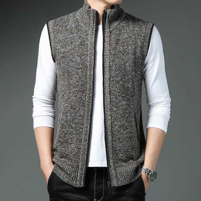 Autumn Winter Mens Vest Full Zipper Sleeveless Jackets Knitted Casual Jackets Warm Fleece Cardigan Waistcoat Sweaters Coat XJ250805