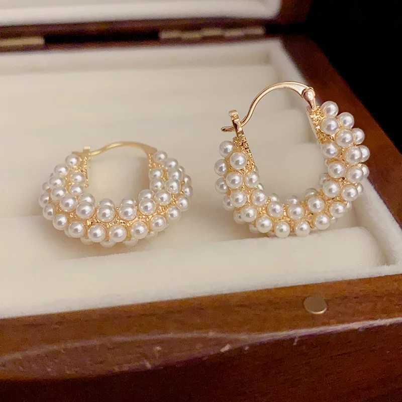 1 Pair Vintage Pearl Round Earrings for Women Big Hoop Pierced Allergy Resistant Earrings Jewelry Wholesale Y250804
