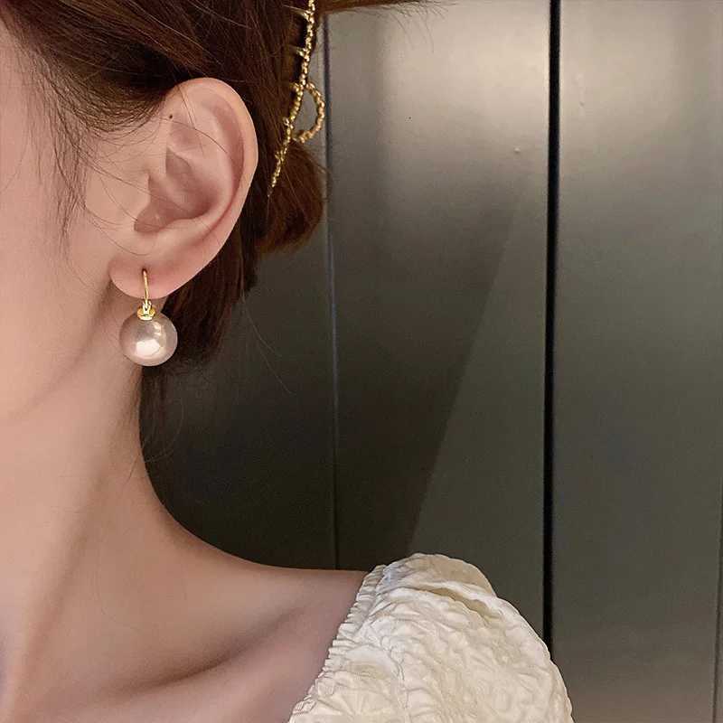 Shevalues Women Pearl Earring Lady Korean Style Elegant Crystal Earring Girls Small Ear Studs Jewelry Gifts New Ear Rings Y250804