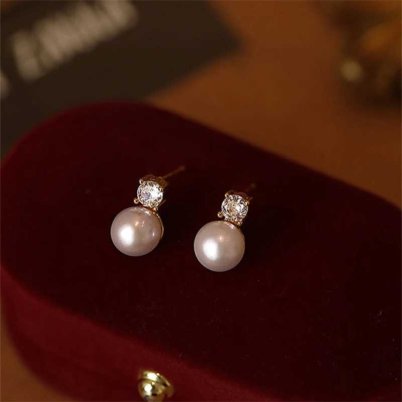 Exquisite Micro Zircon Setting Simulated Pearls Stud Earrings For Women Advanced Design Vintage Gold Color Party Jewelry OL N611 Y250804