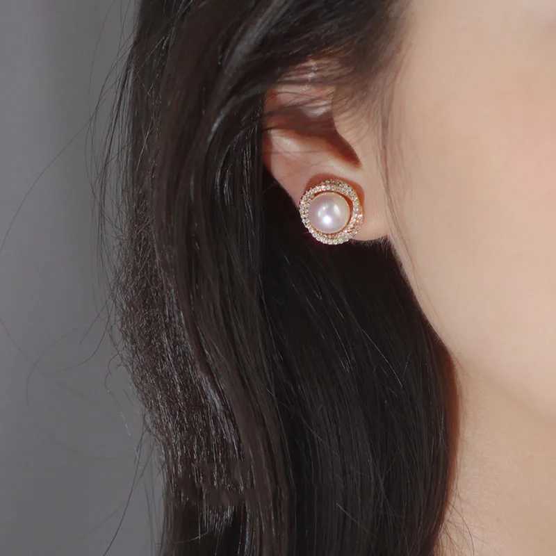 Twist Spiral Crystal Womens Pearl Stud Earrings Round Imitation Pearl Small Earrings for Girls Korean Fashion Jewelry Y250804