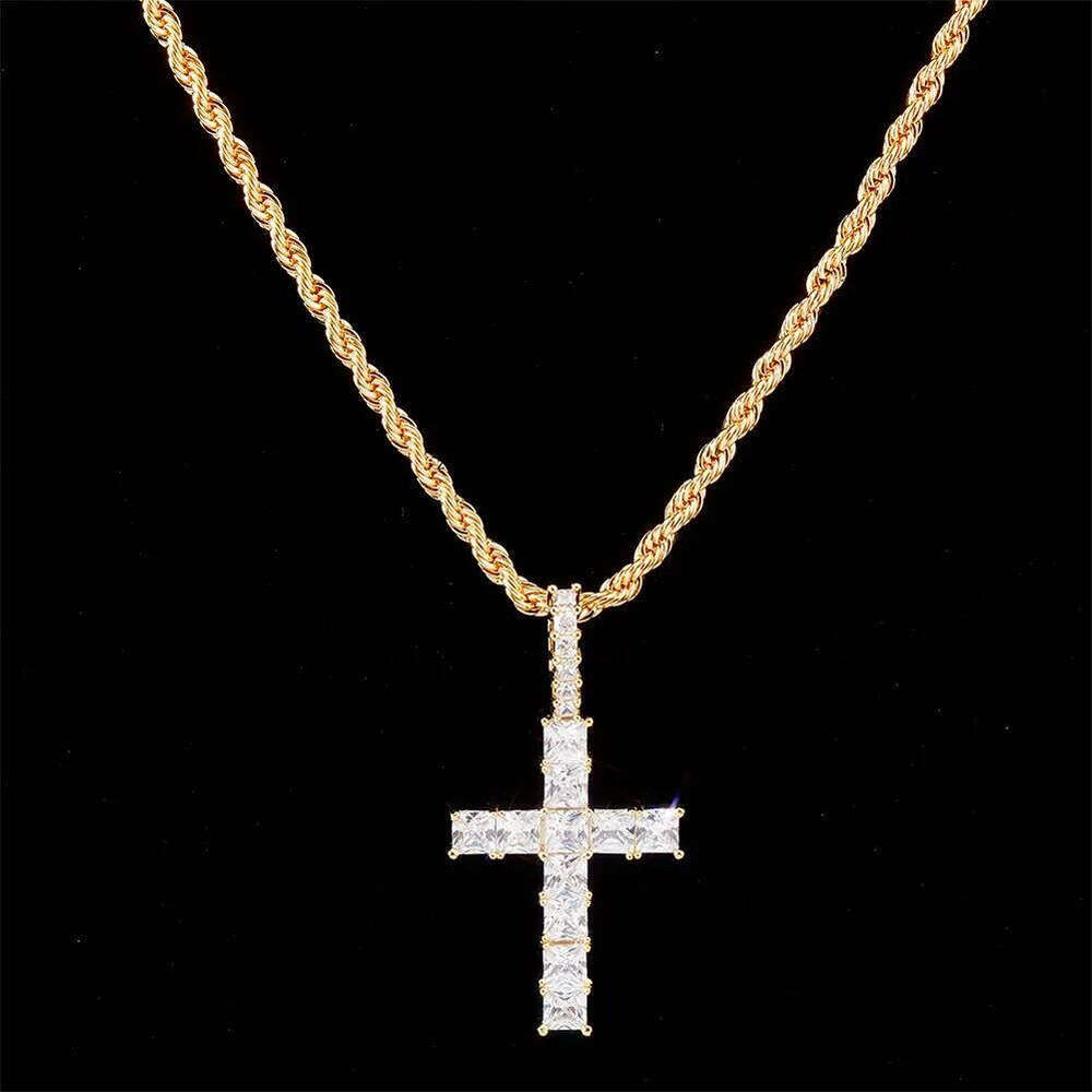 personalized Vintage Rose Gold Blingbling Dia Iced Out Cross Pendant Chain Necklace Square Cubic Zirconia Jewelry Gift For Men Women
