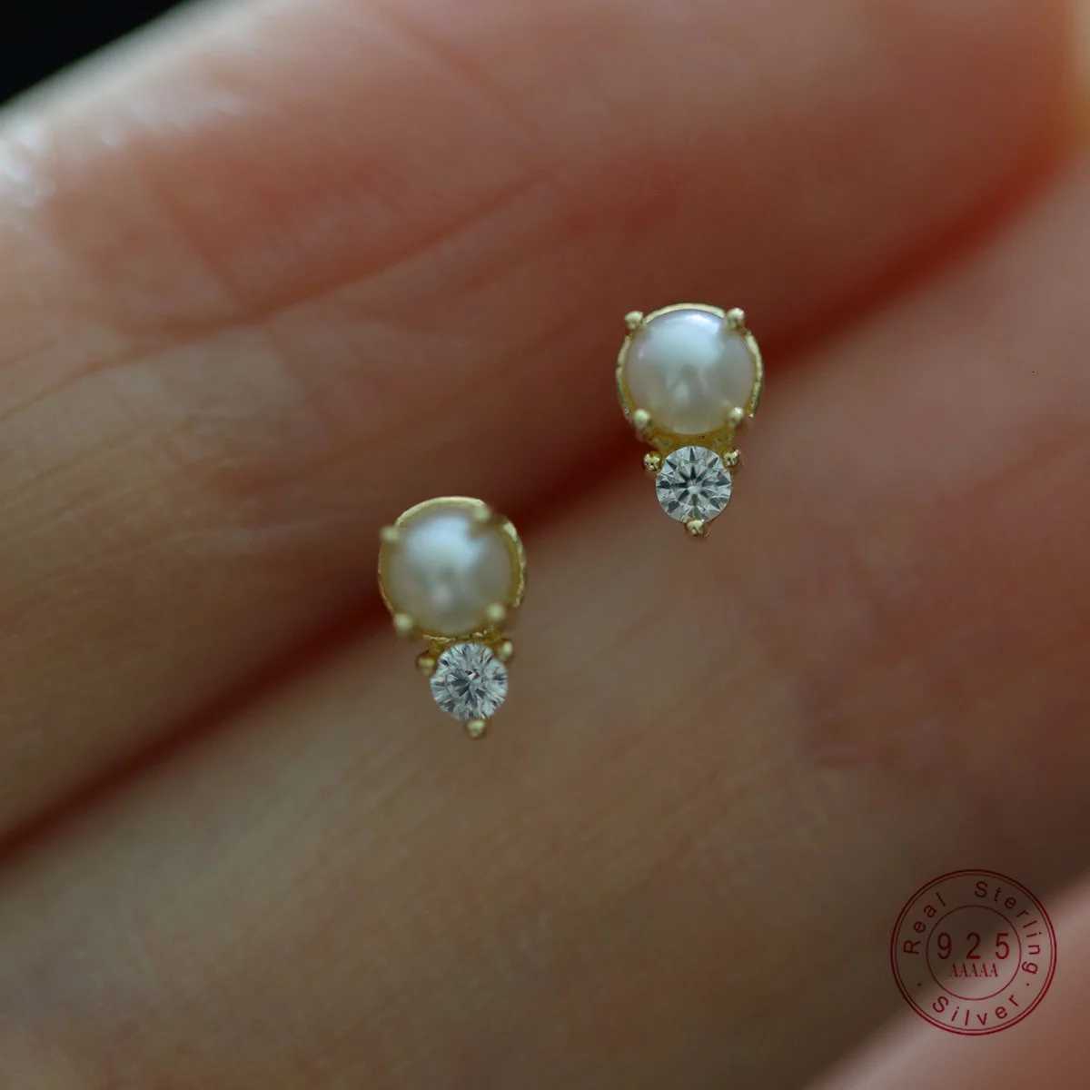 925 Sterling Silver Plated 14K Gold Mini Shell Pearl Zircon Earrings for Women Exquisite Party Jewelry Accessories Y250804