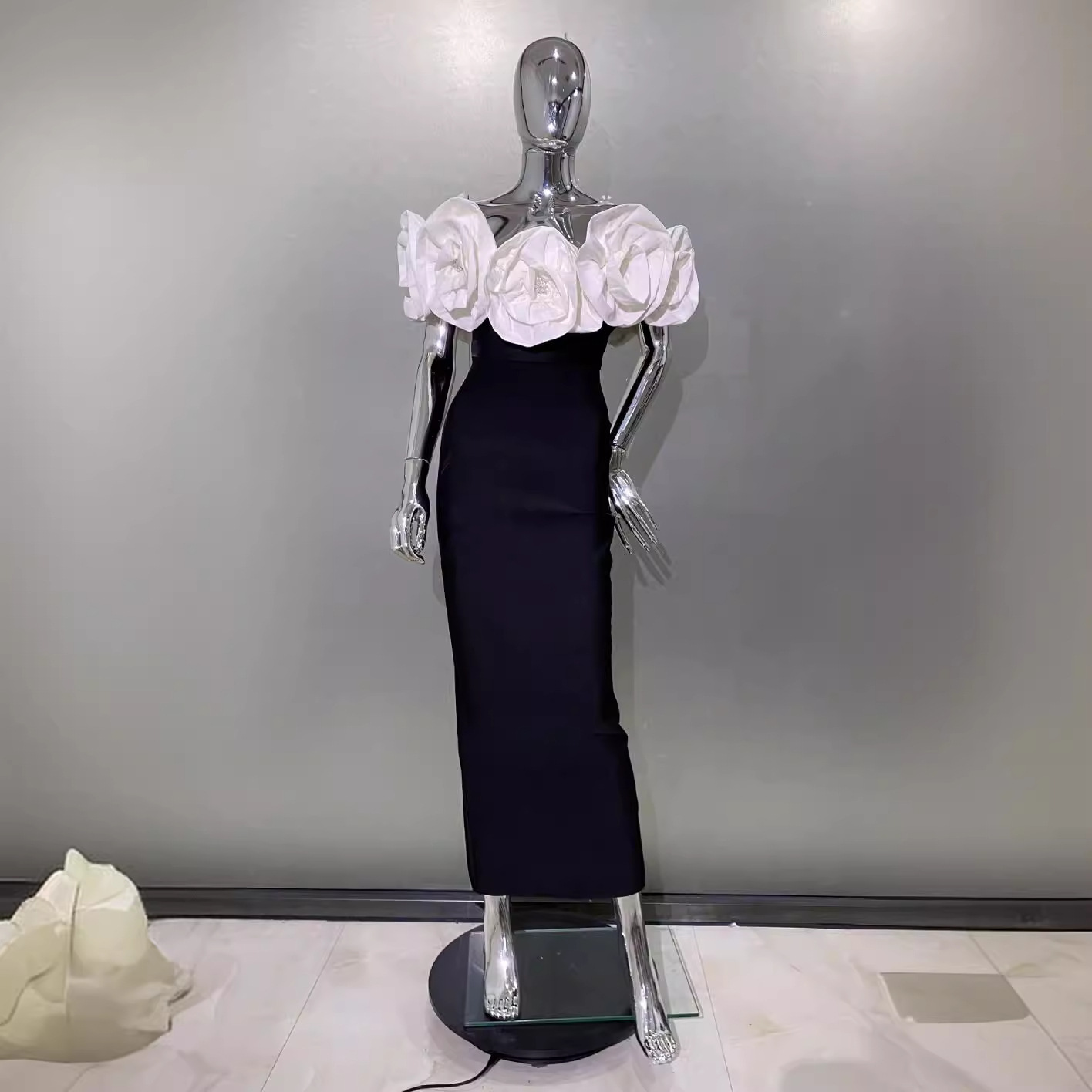 2025 hot selling 3D large flower off shoulder tight dress, fashionable and elegant party trend bandage dress, new designer dress