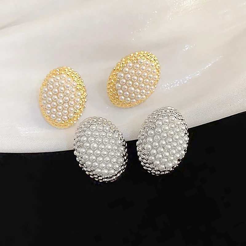 2024 New Trendy Pearl Oval Stud Earrings for Women Full Imitation Pearl Beads Gold Color Metal Side Cute Small Earrings Y250804