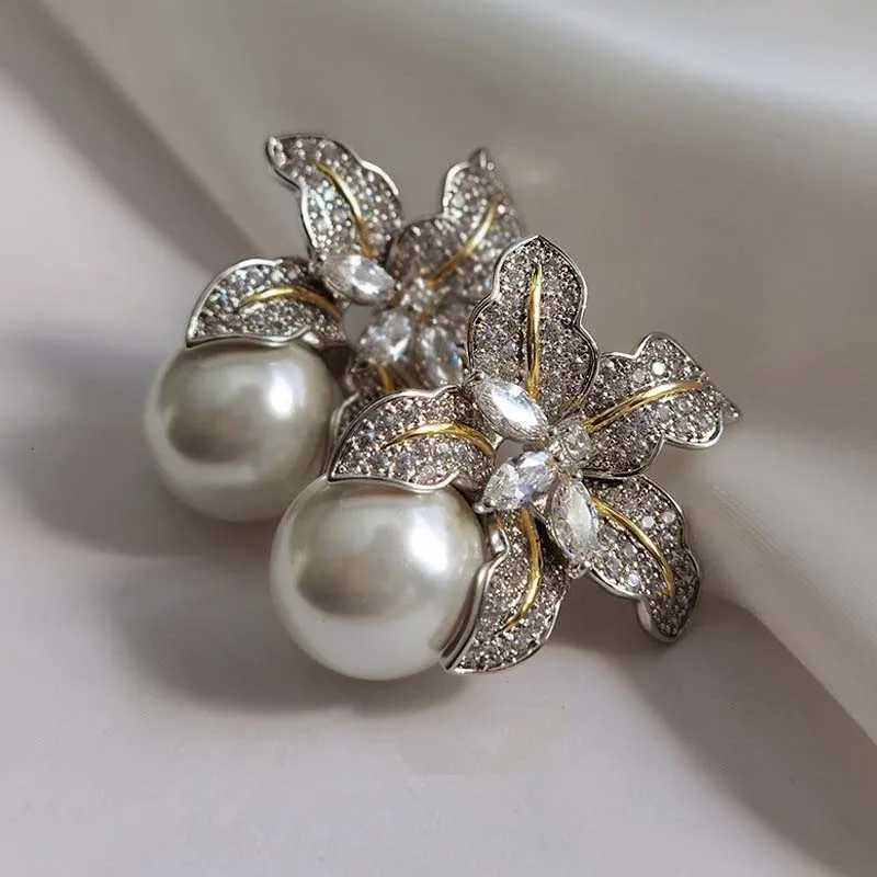 Fashion Silver Color Imitation Pearl Earrings For Women Luxury Sparkling Zircon Flower Temperament Earrings Wedding Jewelry Y250804