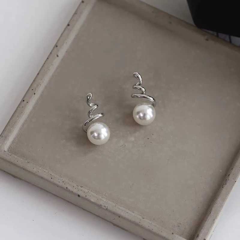 Vintage Gray Imitation Pearl Pendant Earrings for Women Girls Metal Twisted Pearl Personality Earrings Party Jewelry Daily Wear Y250804