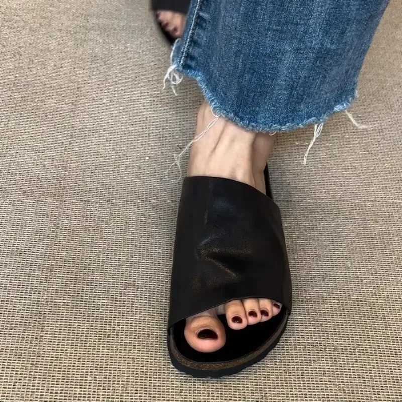 2025 New Summer Slippers for Women Handmade Retro Thick Soles Non-slip Slides for Women Outdoor Casual Platform Shoes W250805