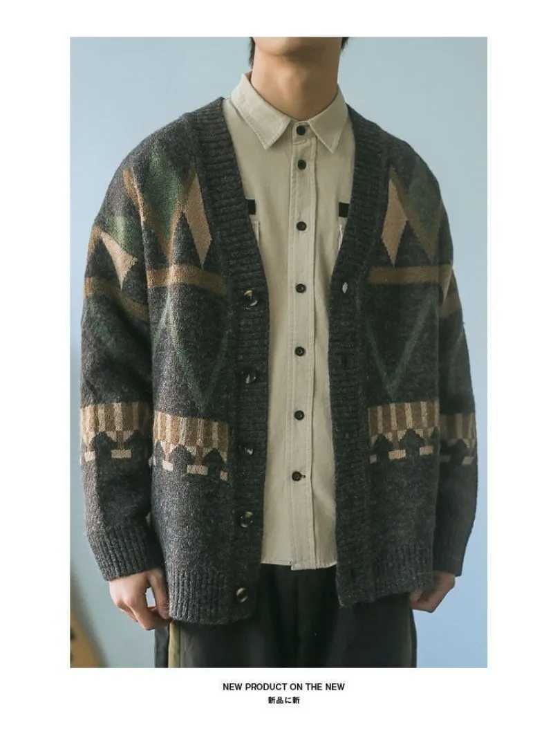 New Mens England Style Single Breasted Cardigan for Autumn and Winter Vintage Loose Color Block Knitted V-neck Cardigan for Men XJ250805