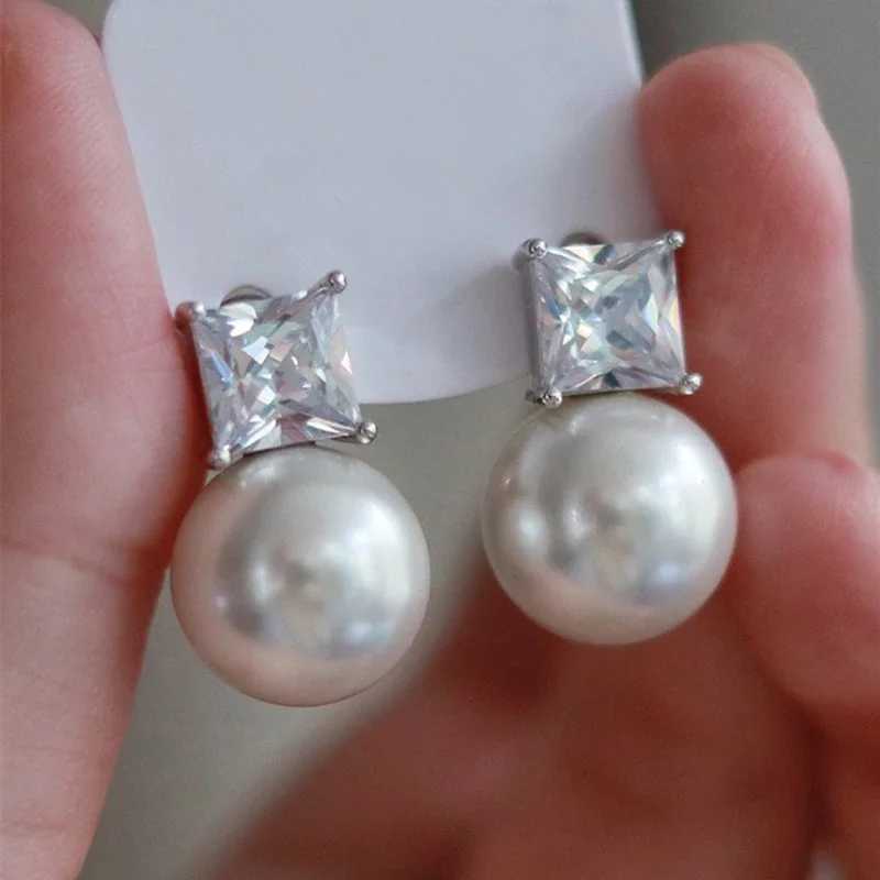100% Authentic Temperament Imitation Pearl Earrings for Women Single Princess Cubic Zirconia Exquisite Accessories Ladys Jewelry Gifts Y250804