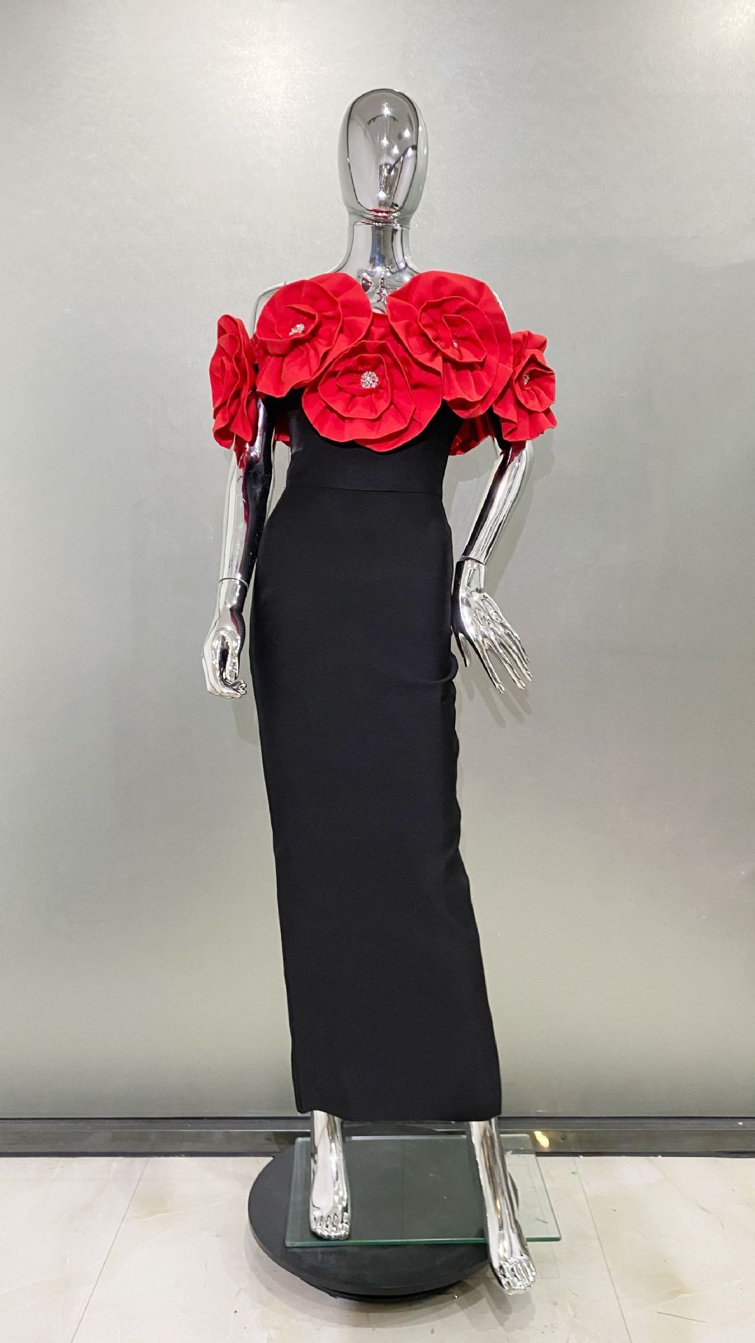 2025 hot selling 3D large flower off shoulder tight dress, fashionable and elegant party trend bandage dress, new designer dress