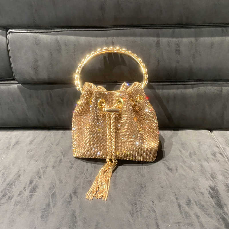 Evening Bags Women s Bag 2025 New Hot Diamond Bucket Round Handle Handbag Single Shoulder Diagonal Chain Small with 250805