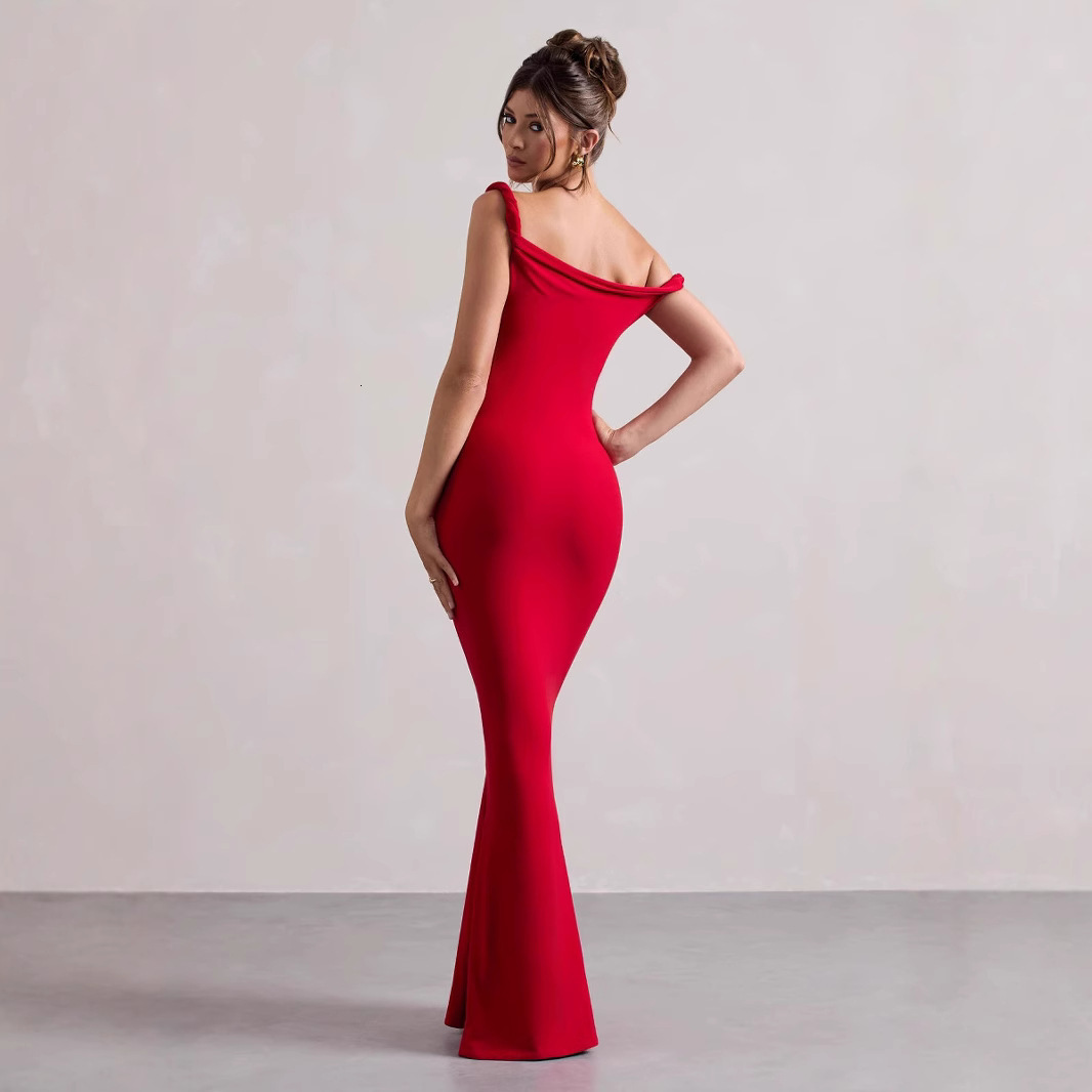 2025 Summer New Women's S Fashion Sexy Off trend Shoulder Twisted Slim Solid Color Dress New Designer Dress