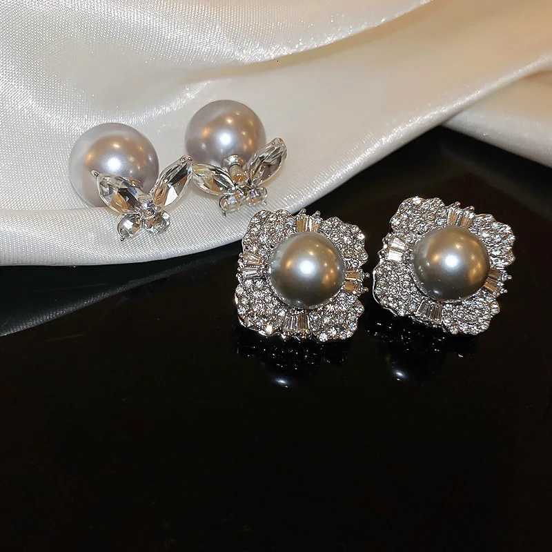 Rhinestone Butterfly Pearl Double-sided Stud Earrings Simple Temperament Earrings for Women Design Light Luxury Sparkling Jewelry Y250804