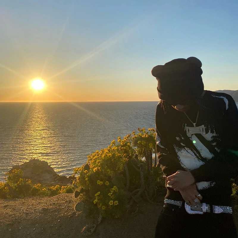 Oversized Mens Sweaters Vintage Sweatshirts Top Vintage Loose Distressed Pullovers Casual Harajuku Autumn Women Cotton Knitwear XJ250805