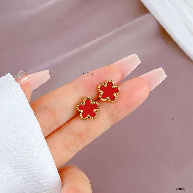 Elegant Titanium Five-Leaf Flower Stud for Women Ladies Designer Stainless Steel Five-leaved Clover Earrings Birthday Wedding Jewelry Gift