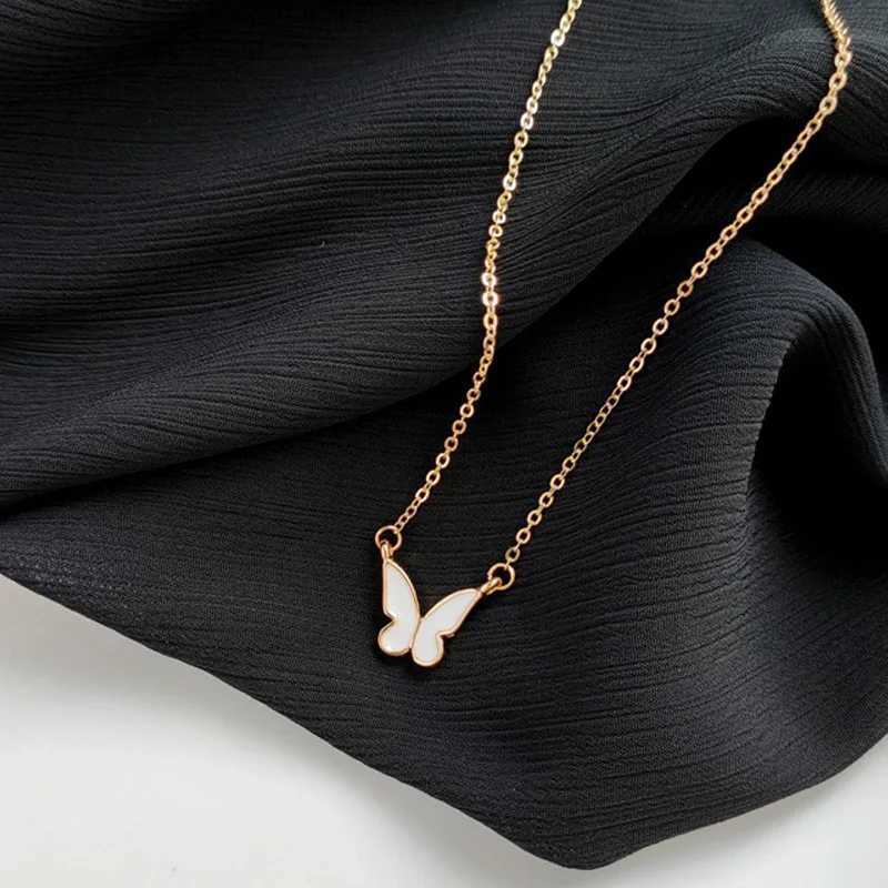 Acrylic Shell White For Wen INS Gold Color Clavicle Chain Necklace Elegant Party Jewelry Gifts S250805
