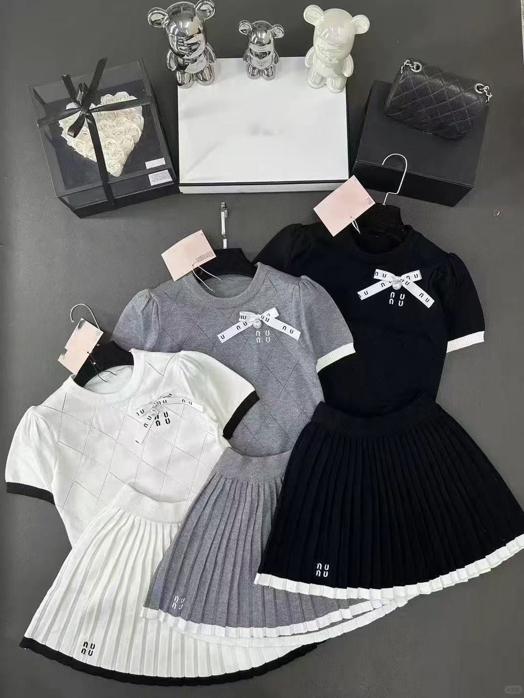 Designer Women's Two Piece Dress Two2 Pieces Sets Sweaters Women Sweater Tee Women's Pullover Sweaterss