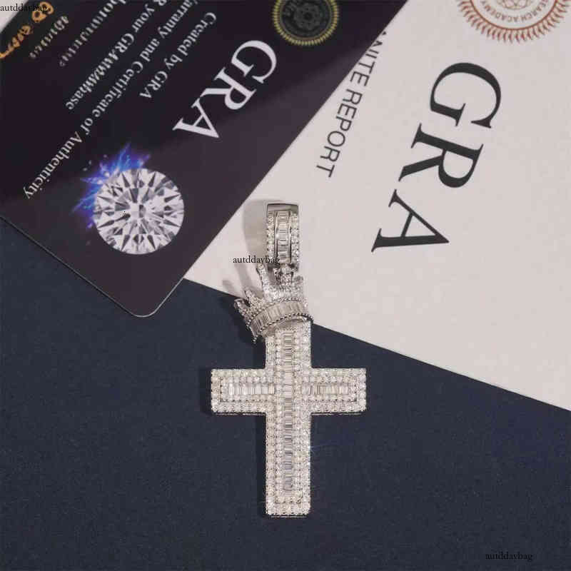 Pass Tester Man GRA Certificate Iced Out Hip Hop Jewelry Sier Baguette Moissanite Dia Crown Bail Cross Pendant