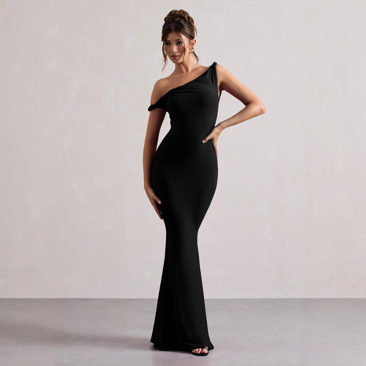 2025 Summer New Women's S Fashion Sexy Off trend Shoulder Twisted Slim Solid Color Dress New Designer Dress