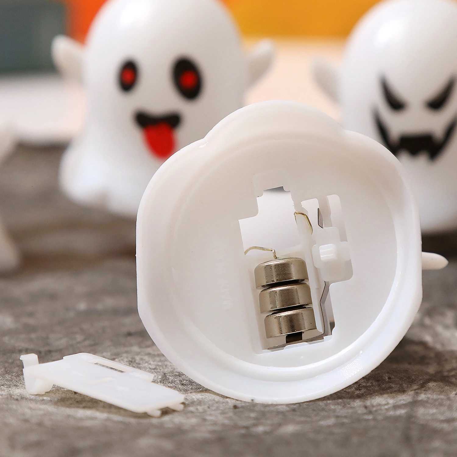 Halloween Decorations LED Candle Light Plastic Ghost Skull Lamp for Home Bar Haunted House Halloween Party Decoration Horror Props XJ250804