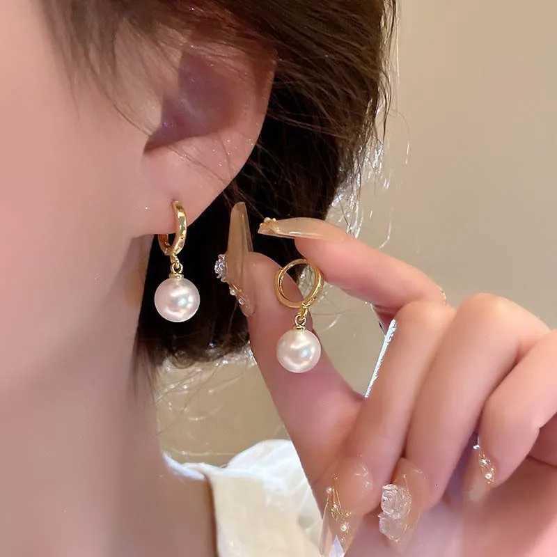 2025 New Fashion White Imitation Pearl Drop Earrings for Women Gold Color Tiny Huggies Hoops Earrings Wedding Jewelry Gift Y250804