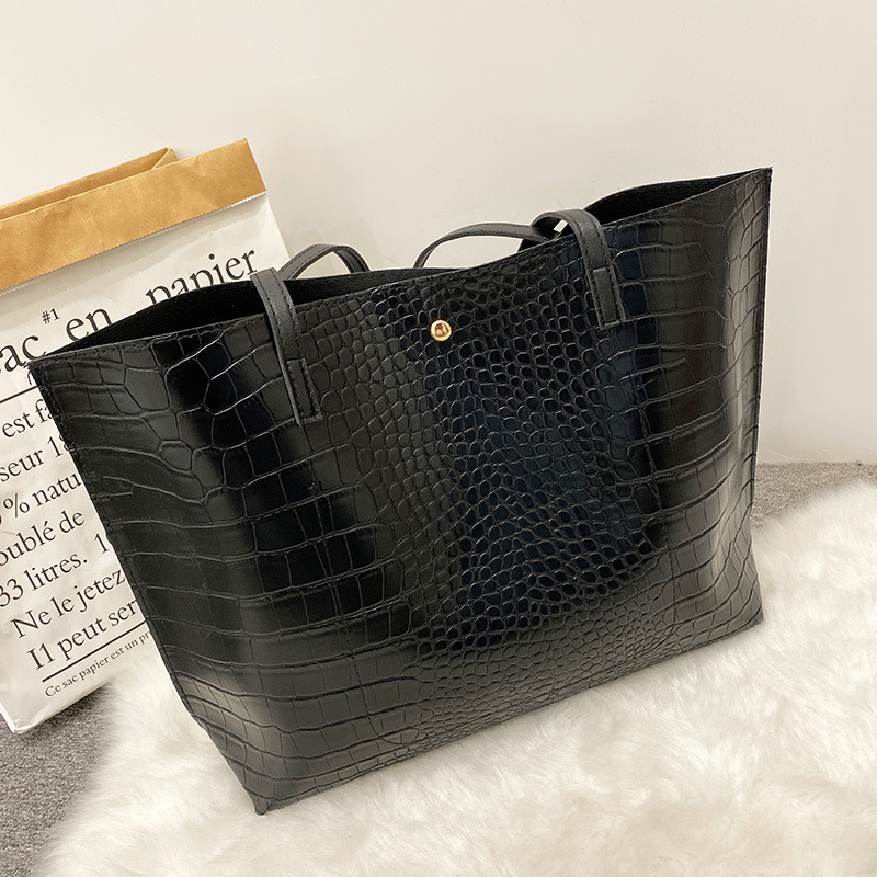 Trendsetting Women's Designer Satchel Combining Functionality and Chic Look