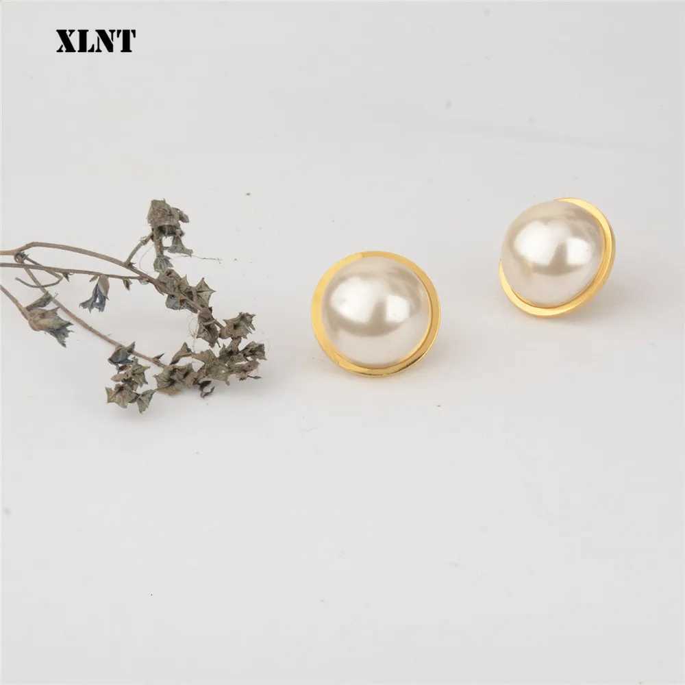 2019 Japan New Vintage Pearl Stud Earrings for Women Fashion Stainless Steel Temperament Simulated Pearl Earrings Y250804