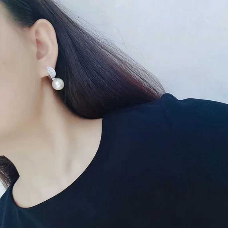 Huitan Luxury CZ Imitation Pearl Earrings for Women Silver Color Temperament Elegant Lady Earrings Wedding Party Fashion Jewelry Y250804