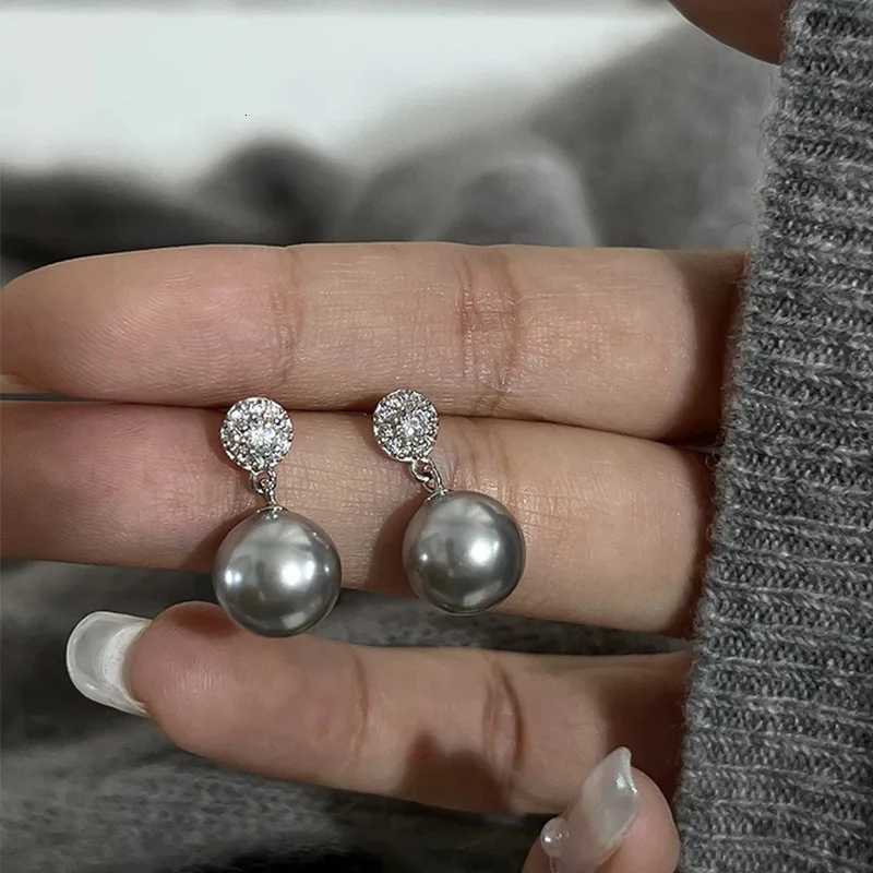 2023 New Arrival Korean Temperament Gray Zircon Pearl Stud Earrings For Women Fashion Water Drop Crystal Jewelry Gifts Y250804