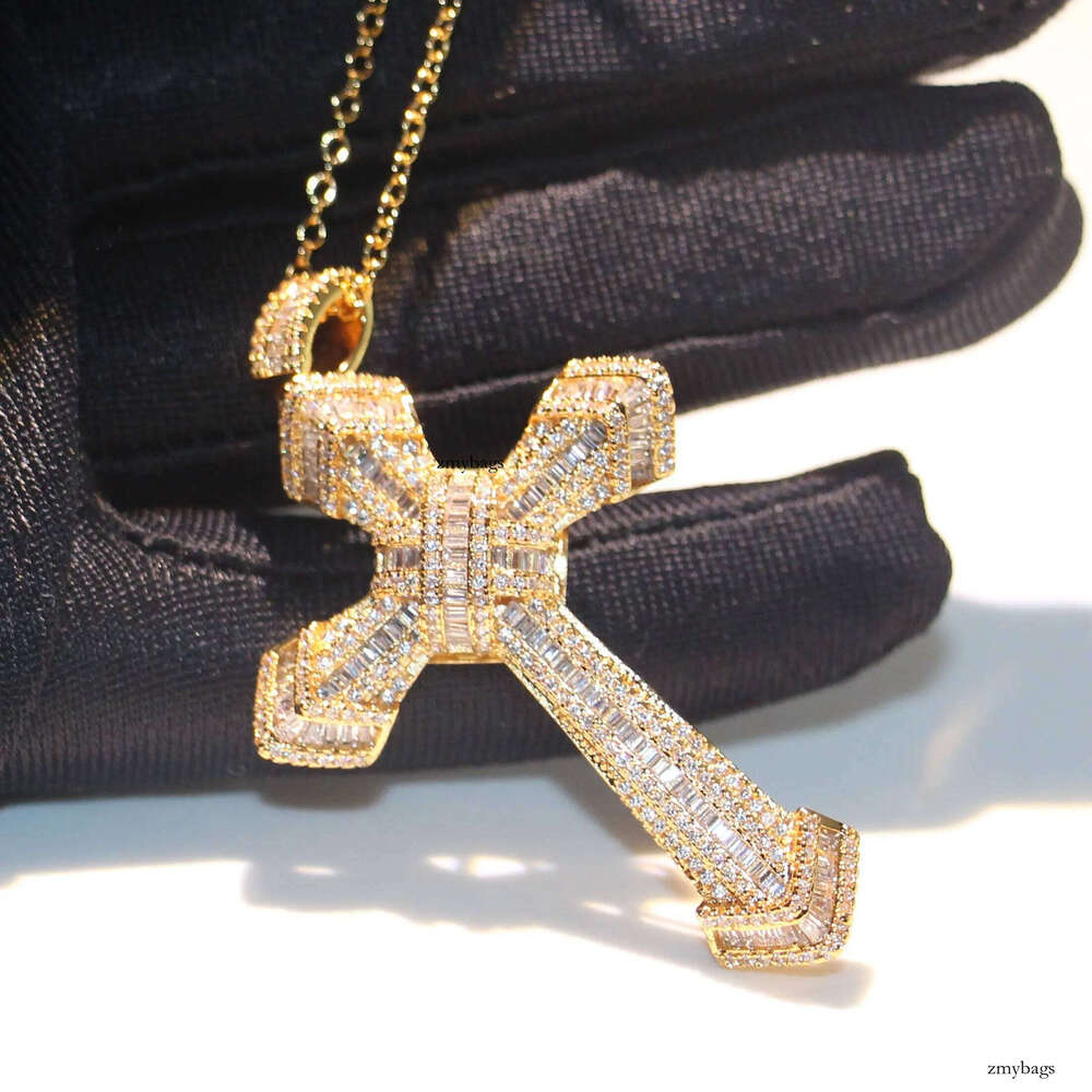 Hot Sale Vintage Fashion Jewelry Sterling Sier &Gold Fill Princess Cut 5A Cubic Zirconia Cross Pendant Women Wedding Necklace Gift
