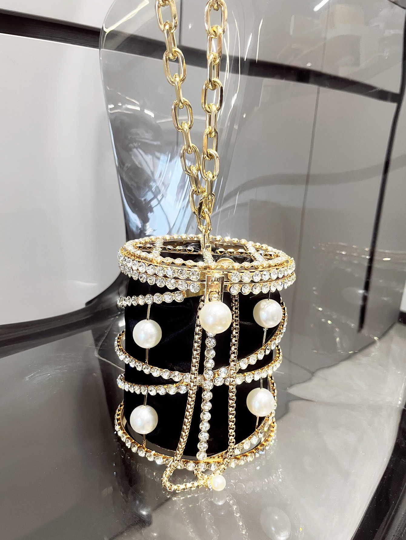 luxury bag designer bags 2025 New Women's Bag Metal Bucket Bag Pearl Inlaid Diamond Handbag Drawstring Chain Pig Cage Bag Bird Cage Bag