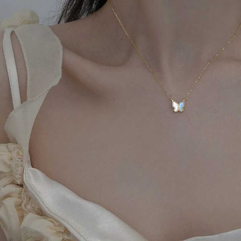 Acrylic Shell White For Wen INS Gold Color Clavicle Chain Necklace Elegant Party Jewelry Gifts S250805