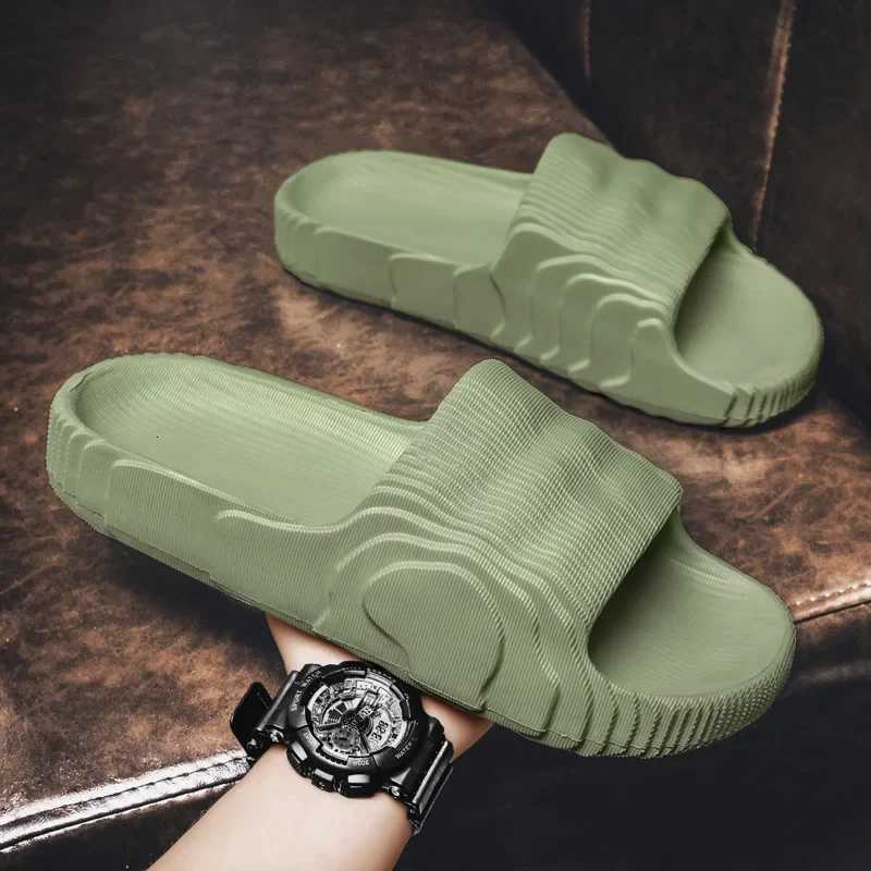 Summer Outdoor Wear EVA Slippers Mens Crossbody Sandals Home Couple Coconut Slippers Indoor Cool Slippers Rubber Sole W250805