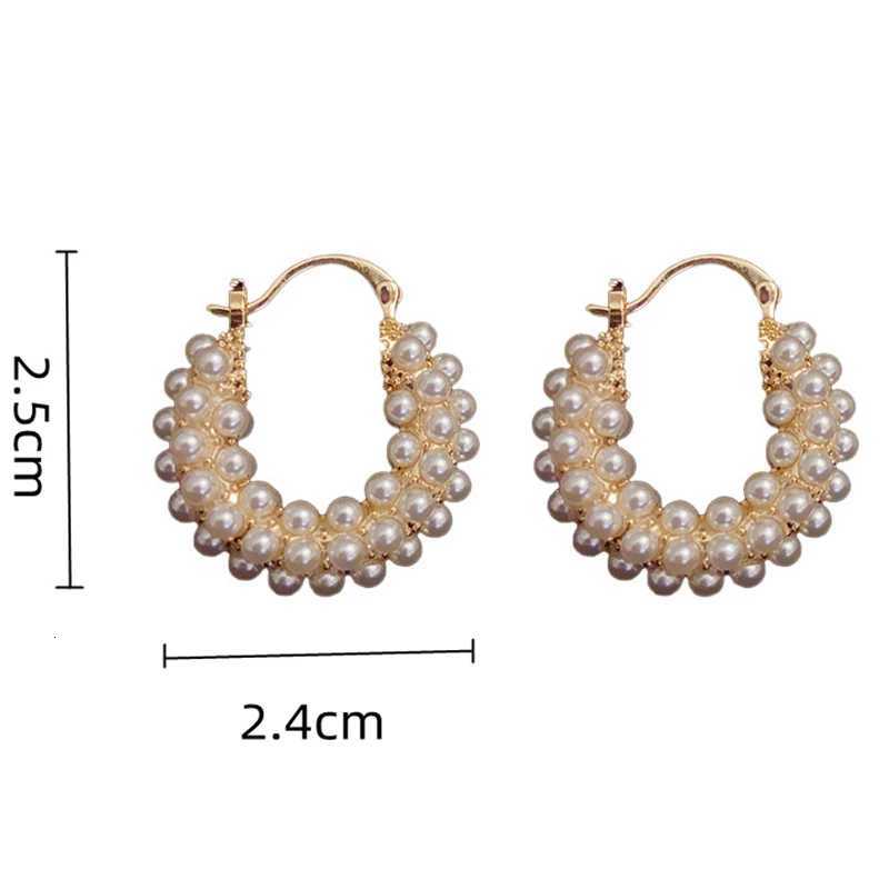 1 Pair Vintage Pearl Round Earrings for Women Big Hoop Pierced Allergy Resistant Earrings Jewelry Wholesale Y250804