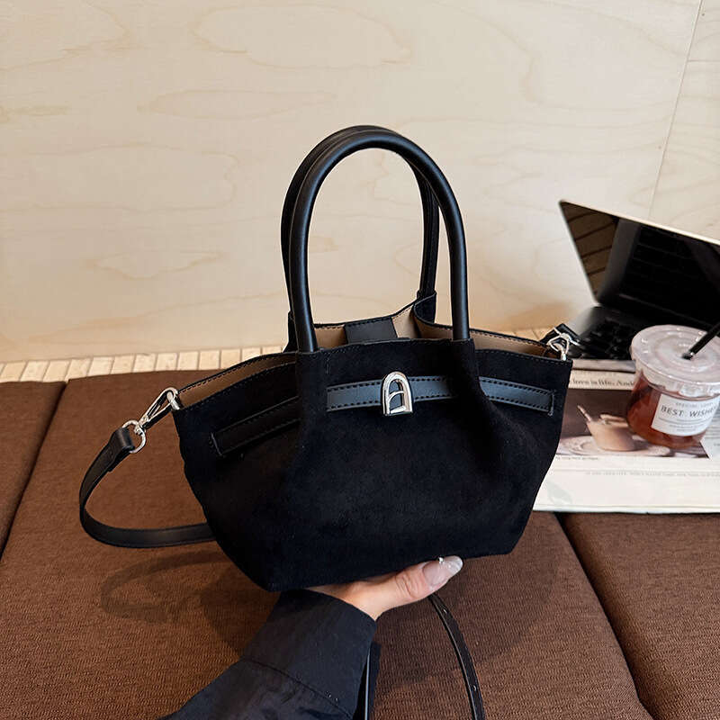 Autumn Matte for Women New Fashion Versatile Crossbody Exquisite Super Popular Handheld Small Tote Bag