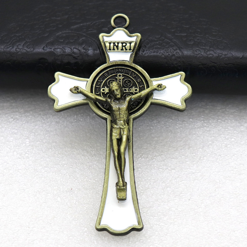 religious cross christian jewelry cross pendant saint benedict cross pattern pendant necklace. 231225
