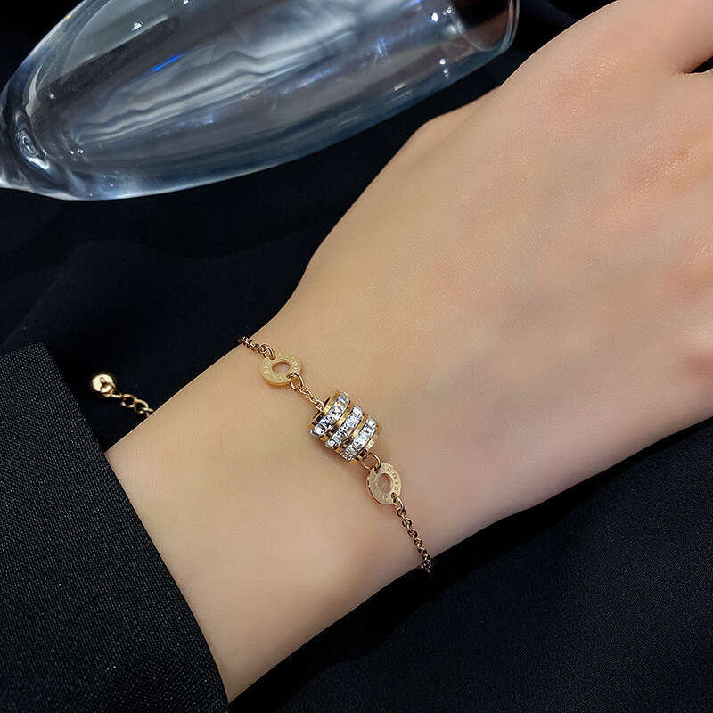 Fashion Small Waist Bracelet Women, Light Niche Design, High-end Simple Bracelet, Exquisite Forest Style Jewelry for Best Friends