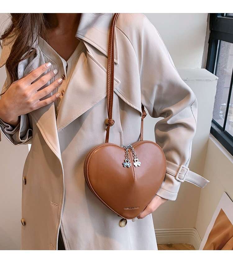 Heart-shaped Fashion Elegant Small for Women 2024 New Trendy Versatile Stylish Shoulder High-quality Niche Crossbody Bag